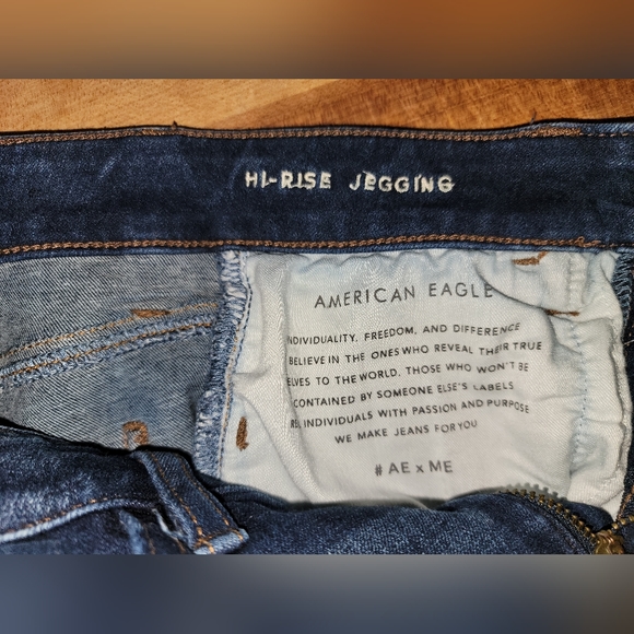 AE Dream High-Waisted Jegging, Size 2, Distressed - Picture 10 of 12